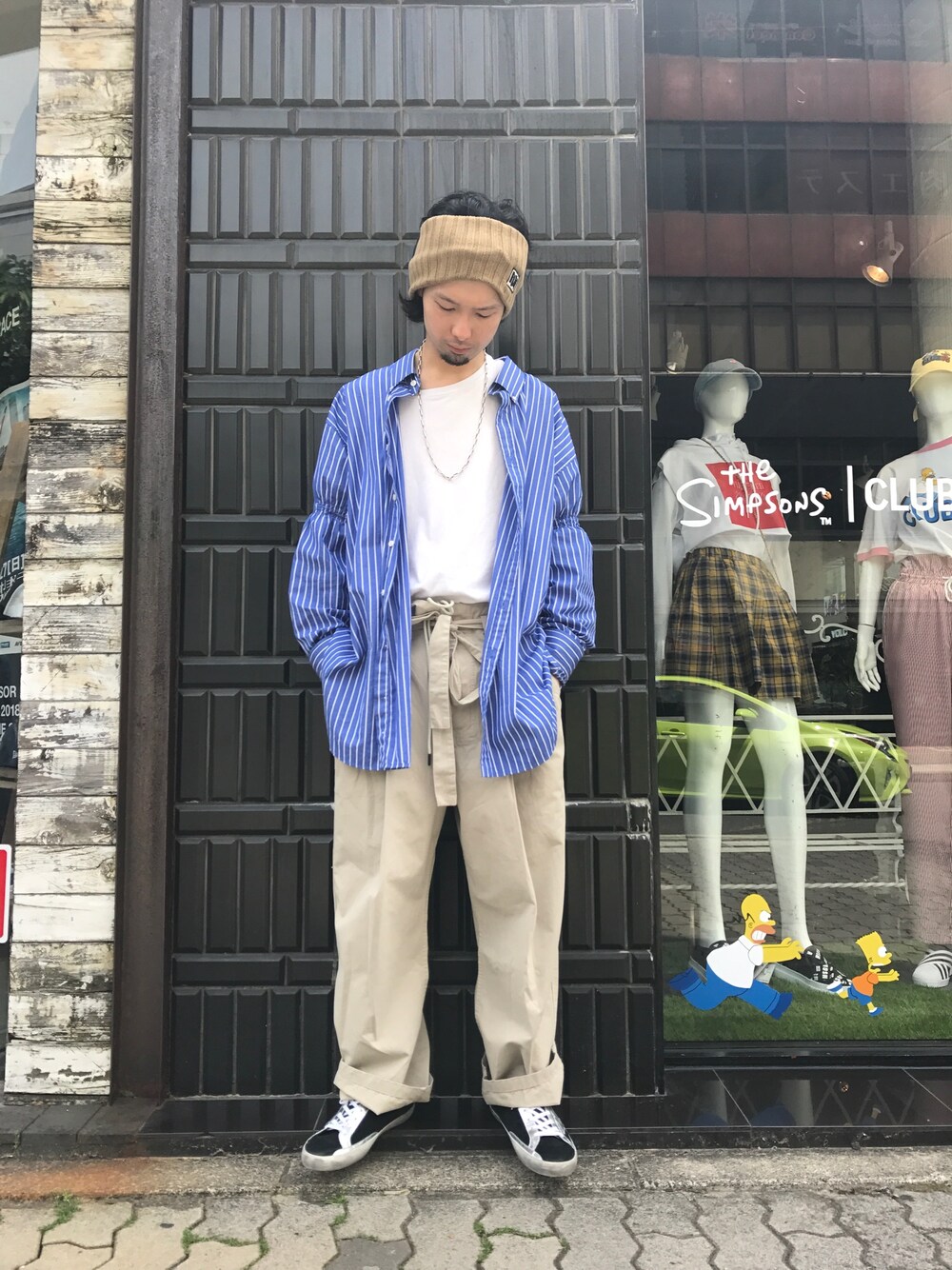 「GOLDEN GOOSEのアイテム（スニーカー、ブラック系）」を使った、shintaro itoさん（メンズ・173cm）の春コーディネートの1枚目の写真