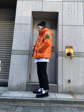 Moncler モンクレール のダウンジャケット コート オレンジ系 を使ったメンズ人気ファッションコーディネート Wear