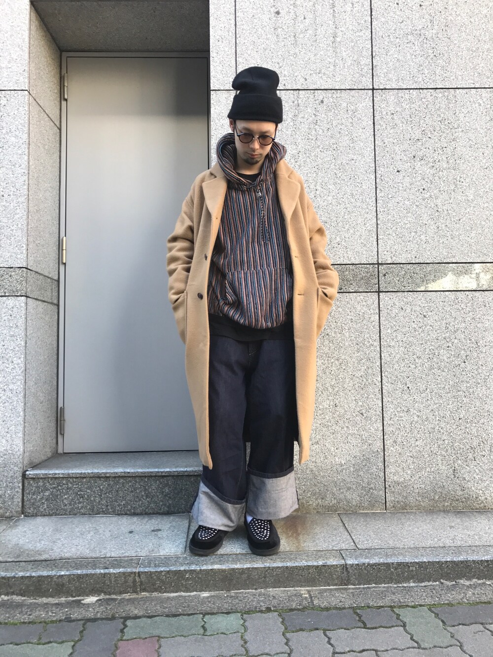 「LHP、WHITELAND BLACKBURN、R.M GANG、MARNI、PALM ANGELS、大人カジュアル、秋冬、クリスマス、オーバーサイズ、オーバーコート」｜「Palm Angelsのアイテム（ローファー、ブラック系）」を使った、shintaro itoさん（メンズ・173cm）の冬コーディネートの1枚目の写真