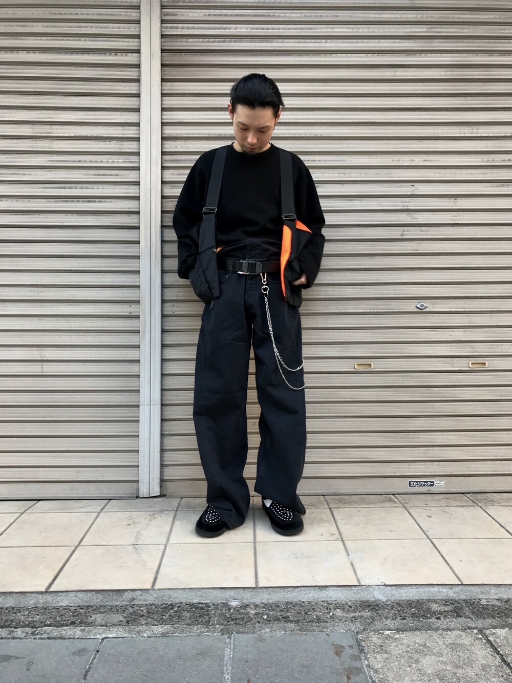 「シンプル、ローファー、LHP、Danke schon、soe、春コーデ、レイヤードstyle、y/project」｜「Palm Angelsのアイテム（ローファー、ブラック系）」を使った、shintaro itoさん（メンズ・173cm）の冬コーディネートの1枚目の写真
