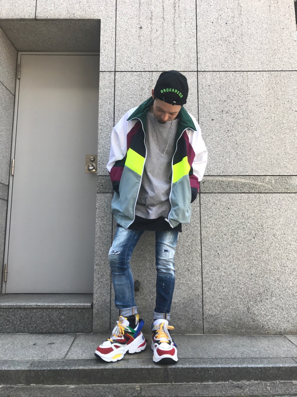 「LHP、DSQUARED2、Danke schon、春服、はるコーデ、スニーカー、ゆるコーデ、ストリートMIX、オーバーサイズ」｜「DSQUARED2のアイテム（スニーカー、その他）」を使った、shintaro itoさん（メンズ・173cm）の春コーディネートの1枚目の写真