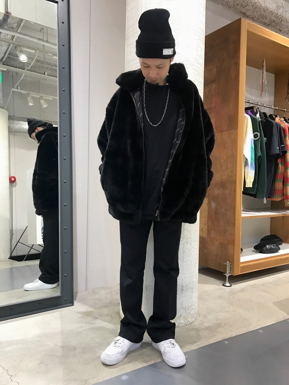 「ビッグシルエット、NIKE、ブラック、LHP、Danke schon、soe、ゆるコーデ、KaneZ」｜「NIKEのアイテム（スニーカー、ホワイト系）」を使った、shintaro itoさん（メンズ・173cm）の秋コーディネートの1枚目の写真