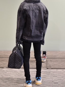 「LouisVuitton」｜「アイテム（デニムジャケット）」を使った、T.BEARさん（メンズ・170cm）の冬コーディネート