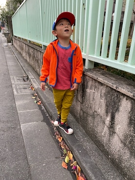 「HELLY HANSEN（ヘリーハンセン）のアイテム（ジャケット/アウター）」を使った、tomokomakotoさん（キッズ・110cm）の秋コーディネート