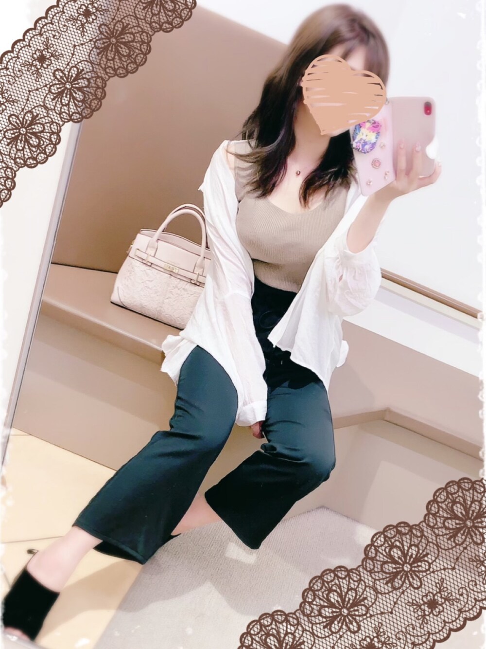 「カジュアルコーデ、GU、パンツスタイル、お洒落さんとつながりたい、オトナ女子、シアーシャツ、ゆるコーデ」｜「GUのアイテム（タンクトップ、ベージュ系）」を使った、yomi  ୨୧⑅*.さん（レディース・163cm）の夏コーディネートの1枚目の写真