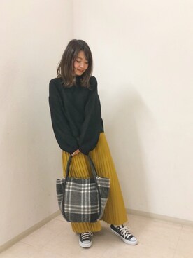 「お目立ちネオンコーデ」｜おさかなちゃんさん（レディース・156cm）の秋コーディネート