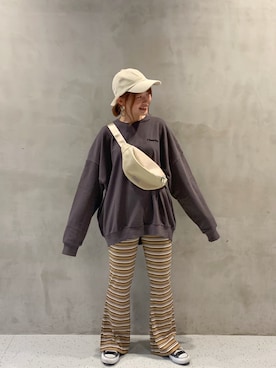 「NiCORON（ニコロン）のアイテム（パンツ）」を使った、おさかなちゃんさん（レディース・156cm）の秋コーディネート