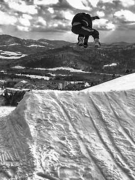 「686のアイテム」を使った、0oodさん（メンズ・174cm）の春コーディネート