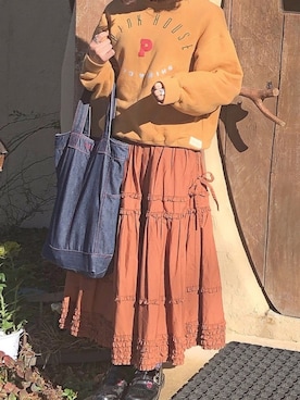 「アイテム（スウェット、オレンジ系）」を使った、kinokowknさん（レディース・153cm）の冬コーディネート