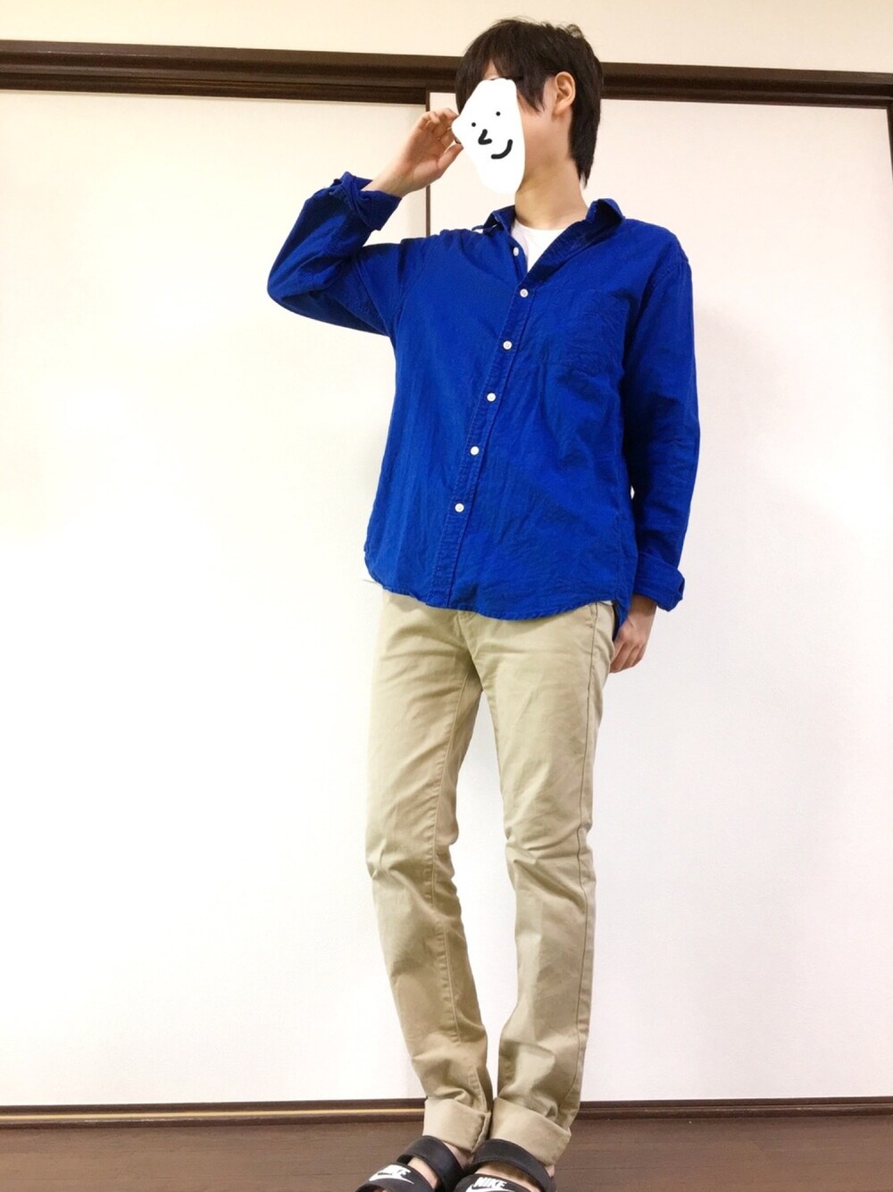 「秋服準備はじめました、長袖シャツ、爽やかコーデ、青いシャツ、チノパン、ベナッシ、WEGO、UNIQLO、メンズライク、NIKE」｜「WEGOのアイテム（シャツ/ブラウス、ブルー系）」を使った、とみーさん（レディース・160cm）の秋コーディネートの1枚目の写真