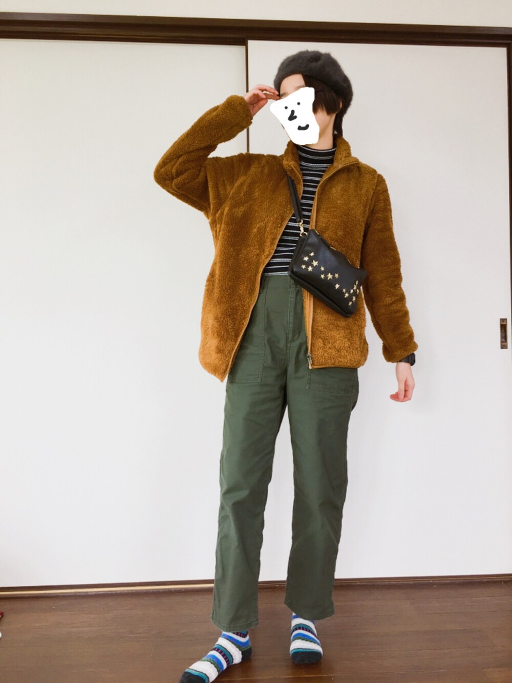 「あけましておめでとうございます！、カジュアルコーデ、新年一発目、UNIQLO、GU、カーキ、フリース、ボーダー、メンズライク、ボーイッシュ」｜「UNIQLOのアイテム（ハンチング/ベレー帽、グレー系）」を使った、とみーさん（レディース・160cm）の冬コーディネートの1枚目の写真
