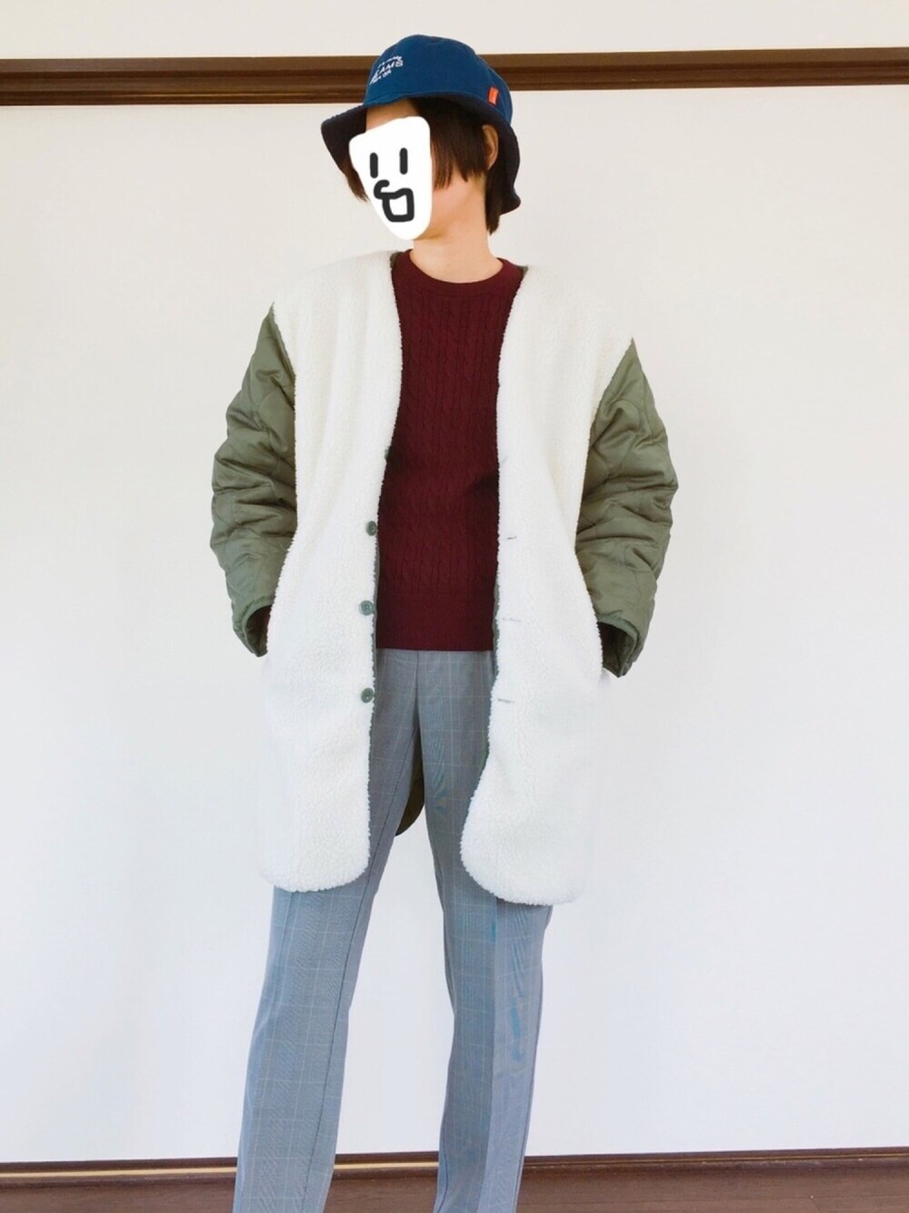 「テーパードパンツ、バケットハット、チェック、ワインレッド、ボア、キルティング、UNIQLO、GU、メンズライク、ボーイッシュ」｜「BEAMSのアイテム（ハット、ブルー系）」を使った、とみーさん（レディース・160cm）の春コーディネートの1枚目の写真