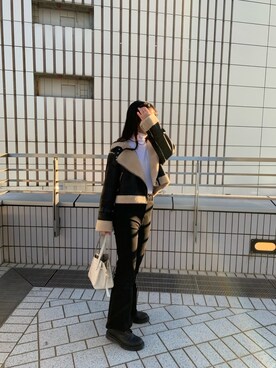 「SHAGGIE（シャギー）のアイテム（ムートンコート）」を使った、mioさん（レディース・164cm）の冬コーディネート
