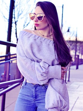 「Lulus（-）のアイテム（アクセサリー）」を使った、Cynthia Schweitzerさん（レディース・150cm）の春コーディネート