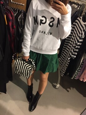 「MSGM（エムエスジーエム）のアイテム（スウェット）」を使った、yu-yuさん（レディース・156cm）の秋コーディネート