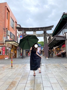 「Teva（テバ）のTEVA VOYA INFINITY METALLIC (BLK/GOLD)（サンダル、ブラック系）」を使った、ka__raさん（キッズ・80cm）の夏コーディネート