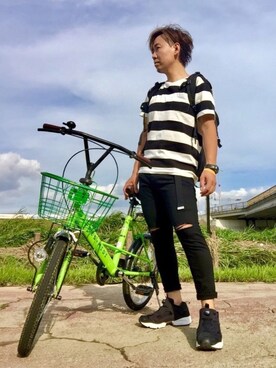 「黒リュック」｜「アイテム（その他）」を使った、きのこさん（メンズ・173cm）の秋コーディネート