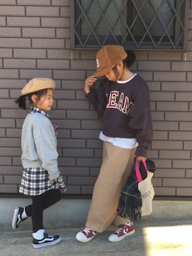 「UNIQLO（ユニクロ）のアイテム（シャツワンピース）」を使った、kankitsu🍊さん（キッズ・122cm）の秋コーディネート