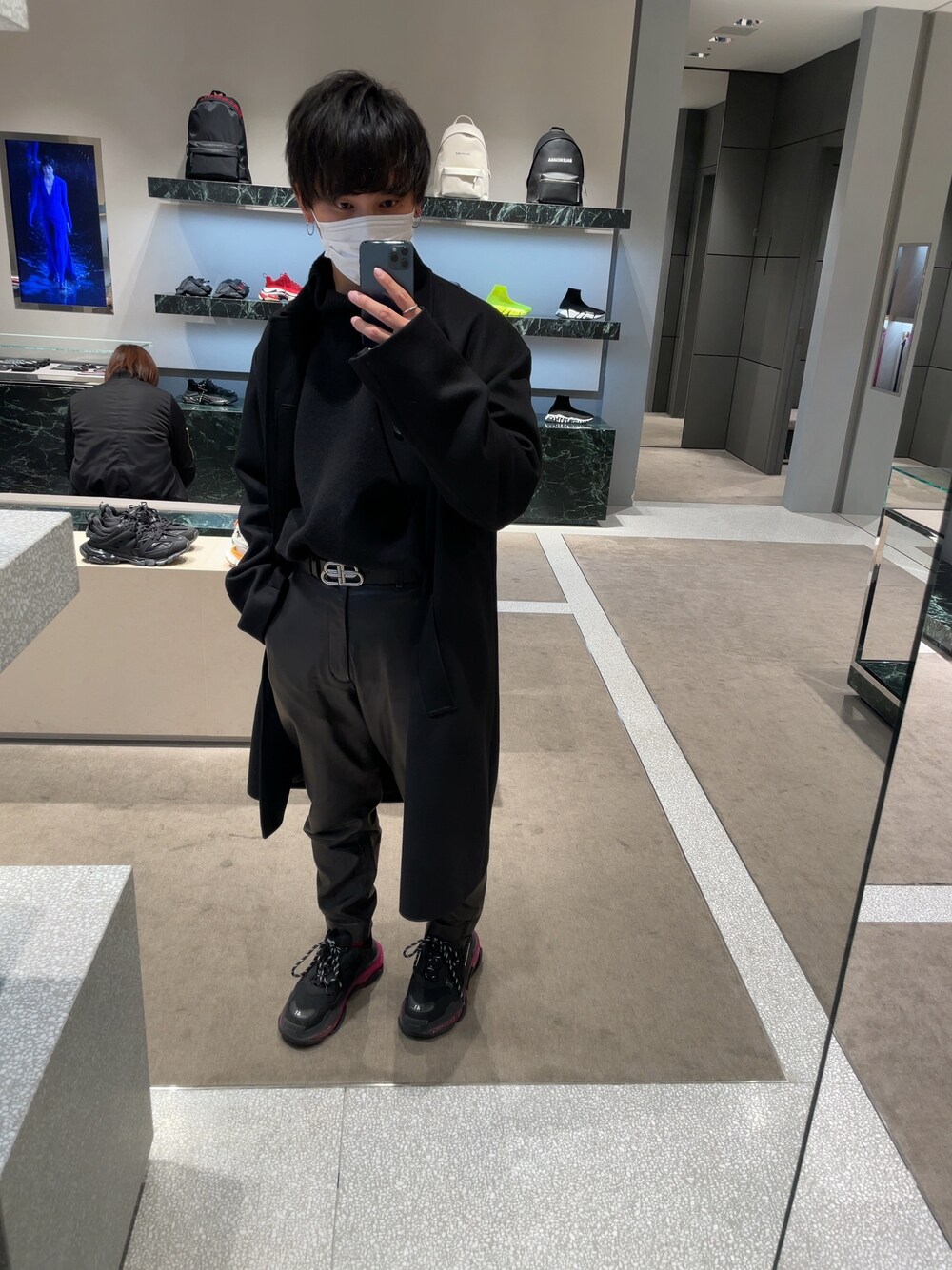 680 BALENCIAGA バレンシアガ ステンカラーコート ブラック 7R 680 BALENCIAGA バレンシアガ ステンカラーコート ブラック 7R