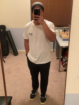 「Jordan」｜「アイテム（スラックス）」を使った、Aaronさん（メンズ・170cm）の秋コーディネート