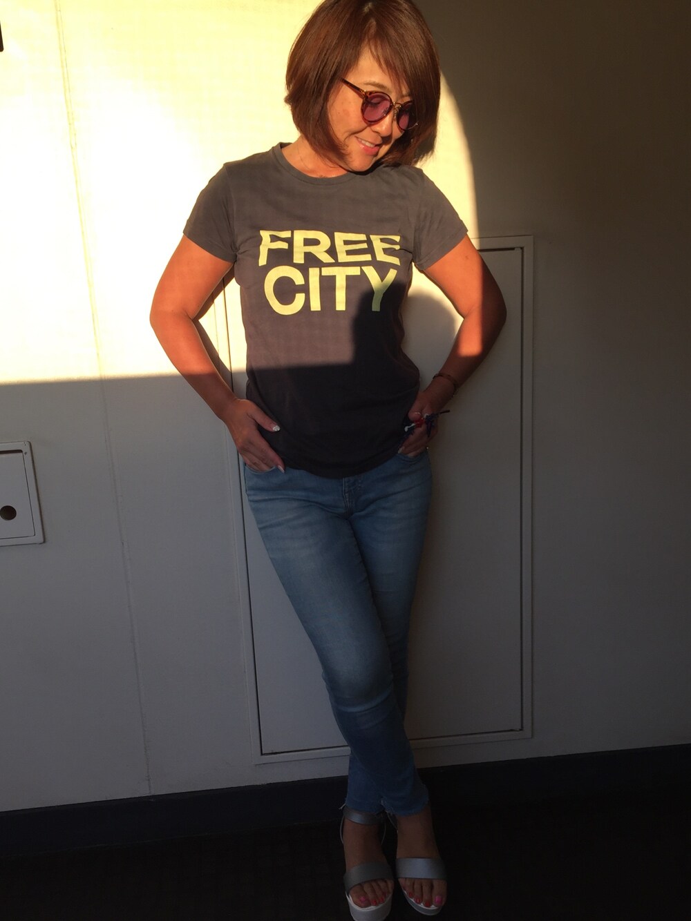 「シンプルコーデ、FreeCity、Tシャツ、大人カジュアル、Tシャツ×デニム」｜「FREE CITYの実はメンズ♥（Tシャツ/カットソー、グリーン系）」を使った、けこさん（レディース・159cm）の夏コーディネートの1枚目の写真