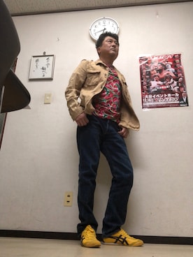 「鬼デニム（オニデニム）のアイテム」を使った、Shinji Tsuruさん（メンズ・173cm）の秋コーディネート