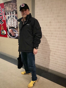 「鬼デニム（オニデニム）のアイテム」を使った、Shinji Tsuruさん（メンズ・173cm）の冬コーディネート