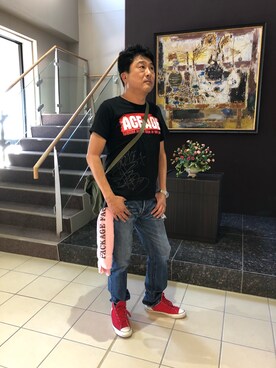 「Abercrombie&Fitch（アバークロンビーアンドフィッチ）のアイテム（デニムパンツ）」を使った、Shinji Tsuruさん（メンズ・173cm）の秋コーディネート