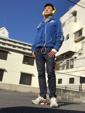「Abercrombie&Fitch（アバークロンビーアンドフィッチ）のアイテム（パーカー）」を使った、Shinji Tsuruさん（メンズ・173cm）の冬コーディネート