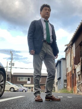 「TAKEO KIKUCHI（タケオキクチ）のアイテム（スラックス）」を使った、Shinji Tsuruさん（メンズ・173cm）の秋コーディネート
