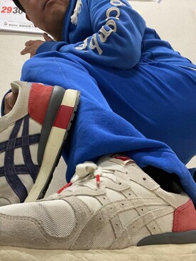 「Abercrombie&Fitch（アバークロンビーアンドフィッチ）のアイテム（ジャージ）」を使った、Shinji Tsuruさん（メンズ・173cm）の冬コーディネート