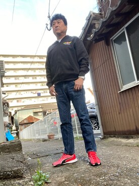 「BLUE BLUE（ブルーブルー）のアイテム（デニムパンツ）」を使った、Shinji Tsuruさん（メンズ・173cm）の春コーディネート