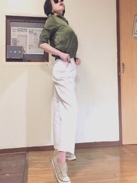 綺麗なスニーカー ベージュ コーデ ファッショントレンドについて