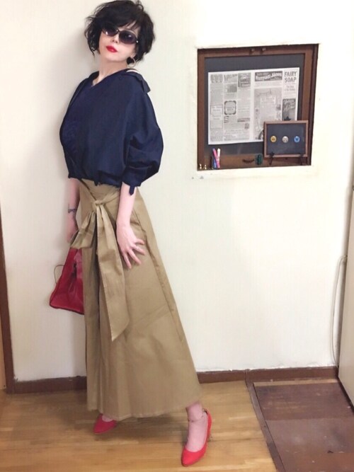 夏 ベージュコーデ