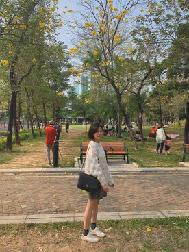 「madewell（メイドウェル）のMadewell The Abroad Leather Shoulder Bag（ショルダーバッグ、ブラック系）」を使った、Gさん（レディース・158cm）の春コーディネート