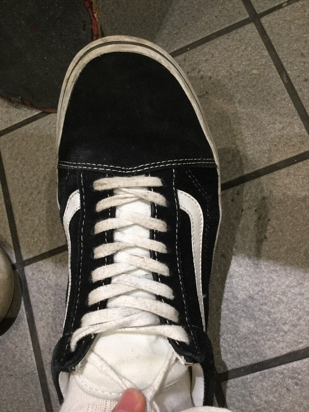 「スケーター、スケーターです」｜「VANSのアイテム（スニーカー、ブラック系）」を使った、れいさん（メンズ・176cm）の冬コーディネートの1枚目の写真