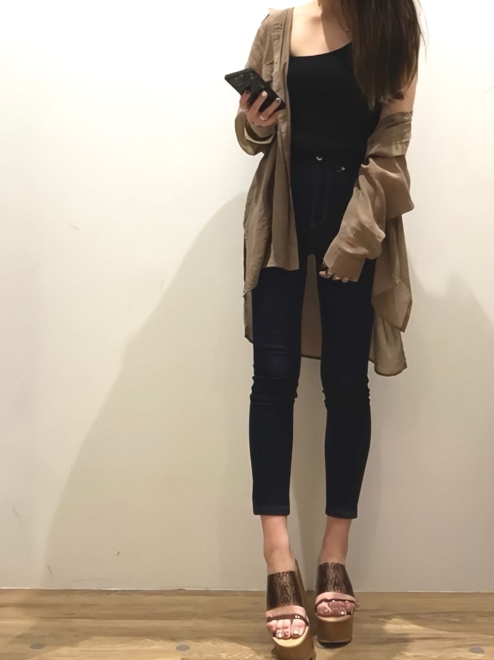 Manaさんの「HW Rebirth BLACK SKINNY（MOUSSY）」を使ったコーディネート