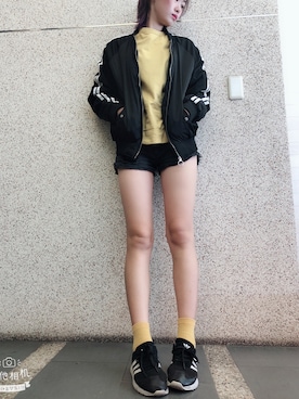 「5（ファイブ）のアイテム（ジャケット/アウター）」を使った、陳玟蓁さん（レディース・172cm）の秋コーディネート