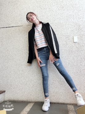 「5（ファイブ）のアイテム（ジャケット/アウター）」を使った、陳玟蓁さん（レディース・172cm）の秋コーディネート