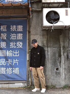 「Carhartt WIP（カーハートダブリューアイピー）のアイテム（その他アウター）」を使った、Travisさん（メンズ・174cm）の秋コーディネート