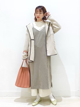 「プリーツバッグ」｜「アイテム（ジャケット/アウター）」を使った、yunaさん（レディース・165cm）の冬コーディネート