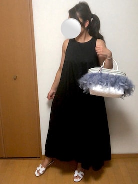 「HERMES（エルメス）のアイテム（サンダル、ホワイト系）」を使った、HIROさん（レディース・161cm）の夏コーディネート