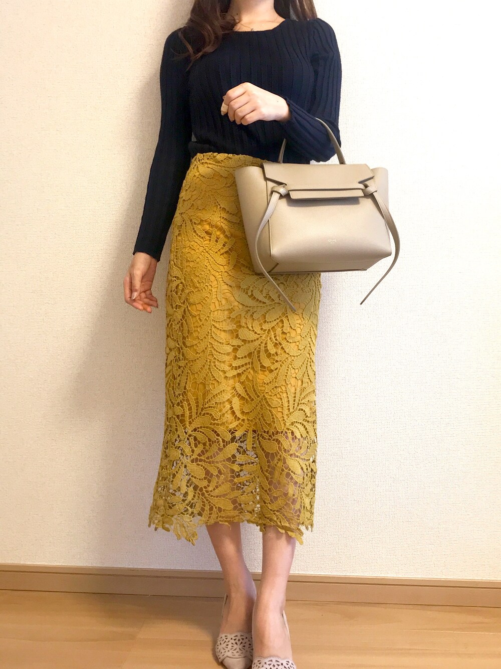 「キレイめ、プチプラ、fifth、イエロー」｜「fifthのレースロングタイトスカート（スカート、イエロー系）」を使った、Miriさん（レディース・151cm）の春コーディネートの1枚目の写真