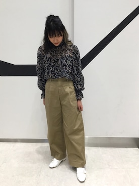 「DHOLIC（ディーホリック）のアイテム（トップス）」を使った、ORientalTRaffic 京阪モール店さん（レディース・156cm）の冬コーディネート