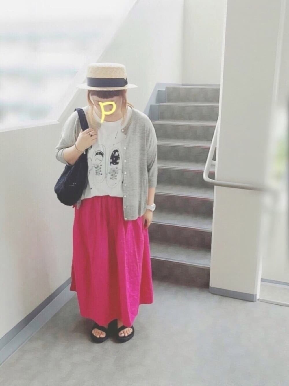「シンプルコーデ、ナチュラルスタイル、ナチュラルコーデ、リネンスカート、カンカン帽、pualcecin、ピュアルセシン、ミナペルホネン、minaperhonen、teva」｜「ASZAKKAの太リボン♪カンカン帽【帽子・手袋】（ハット、ブラック系）」を使った、ぴーたさん（レディース・155cm）の夏コーディネートの1枚目の写真