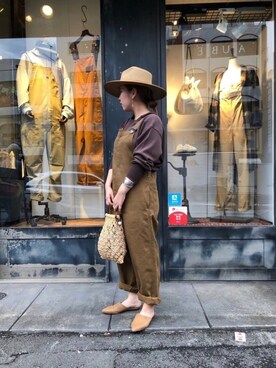 「Johnbull Private labo（ジョンブルプライベートラボ）のアイテム（サロペット/オーバーオール）」を使った、rik@さん（レディース・157cm）の秋コーディネート