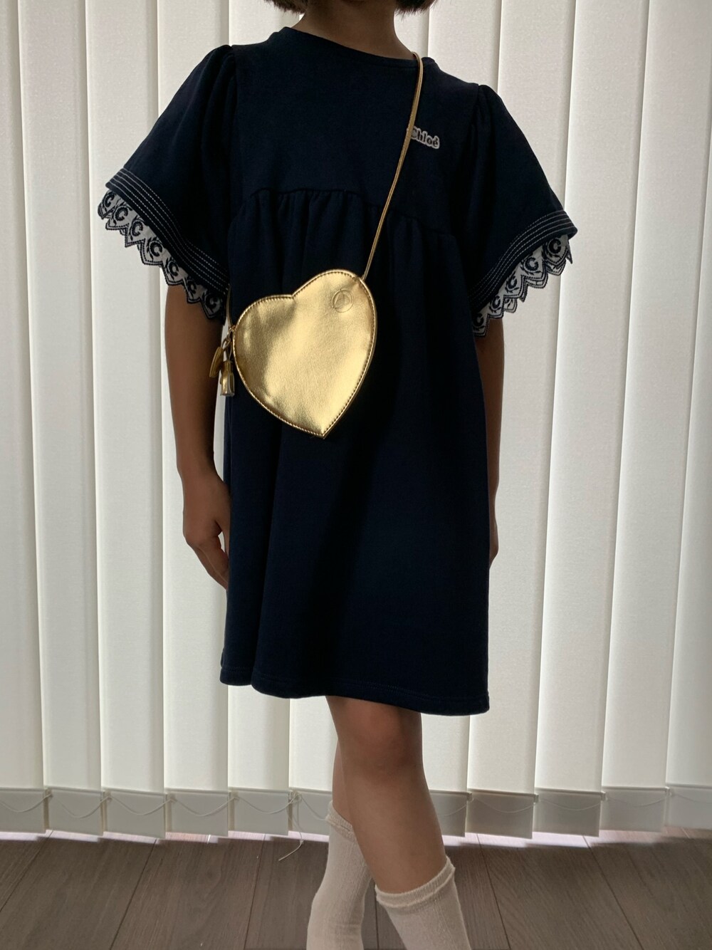 「女の子コーデ、むすめ服、海外系ファッション、海外子供服、海外ファッション」｜「Chloeのアイテム（ワンピース、ブラック系）」を使った、rstwinsさん（キッズ・110cm）の春コーディネートの1枚目の写真