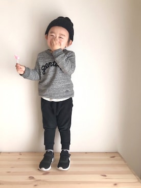 「FITH（フィス）のアイテム（スウェット）」を使った、kyomomoさん（キッズ・90cm）の冬コーディネート