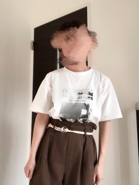 「しまむら（シマムラ）のアイテム（Tシャツ/カットソー、ホワイト系）」を使った、akiさん（レディース）の夏コーディネート