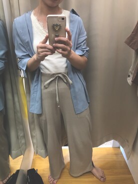 「UNIQLO（ユニクロ）のアイテム（シャツ/ブラウス、ブルー系）」を使った、akiさん（レディース）の夏コーディネート